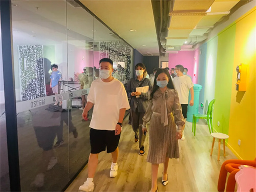 一周资讯 |成都市委组织部部务委员阳夷一行莅临OST传媒考察调研第3张