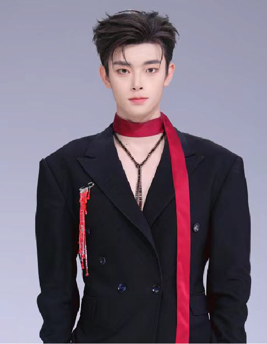18左右